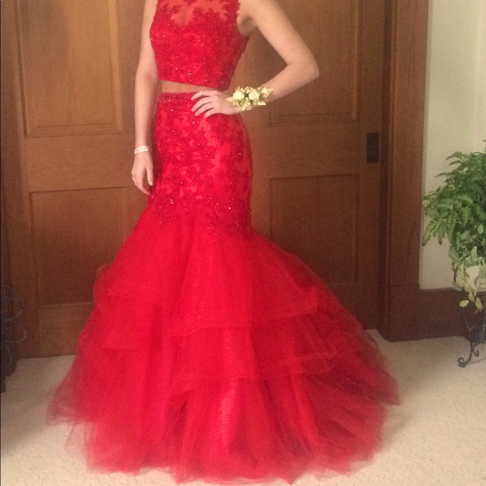 Stunning 2-piece Mermaid prom dress